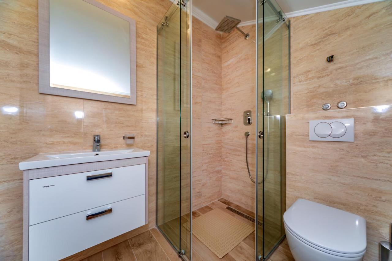 Luxury Apartments Queen Petrovac Luaran gambar