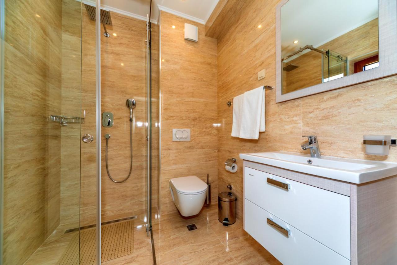 Luxury Apartments Queen Petrovac Luaran gambar