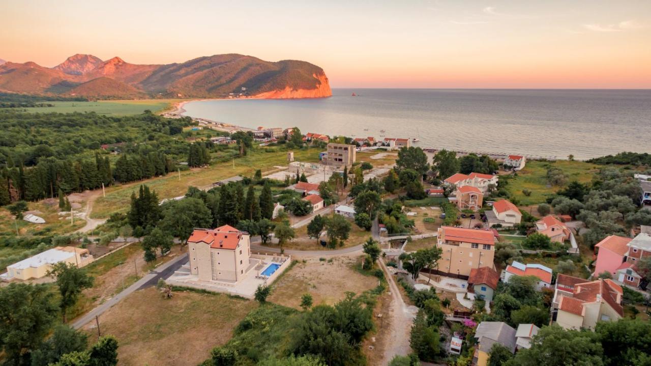 Luxury Apartments Queen Petrovac Luaran gambar